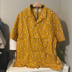 Yellow Lightweight Shirt Jacket with Pattern